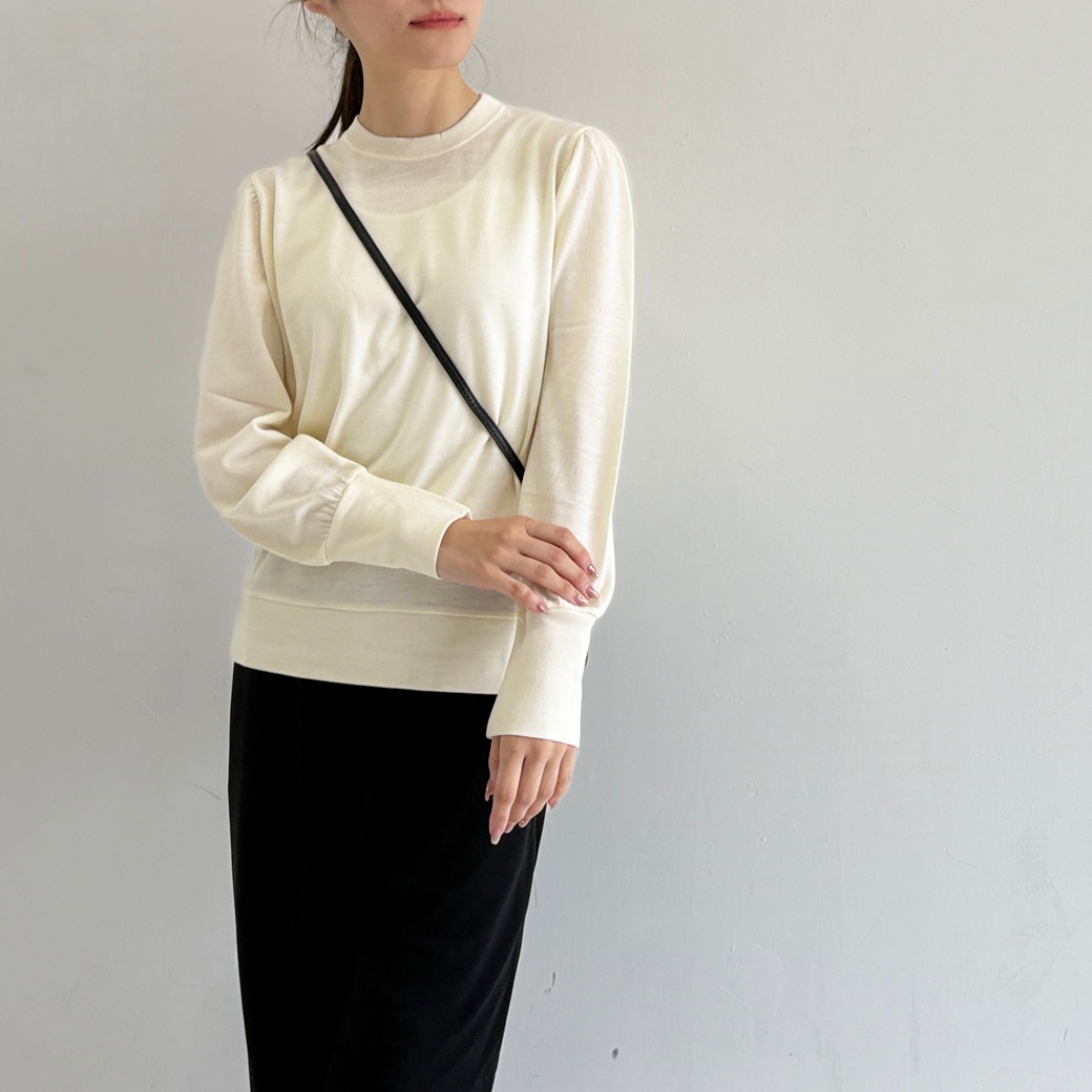 ウォッシャブルウール＿ギャザーショルダープルオーバー