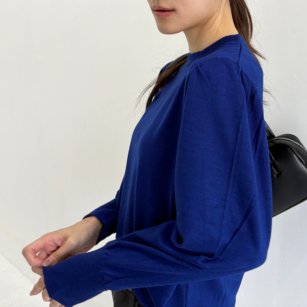 ウォッシャブルウール＿ギャザーショルダープルオーバー