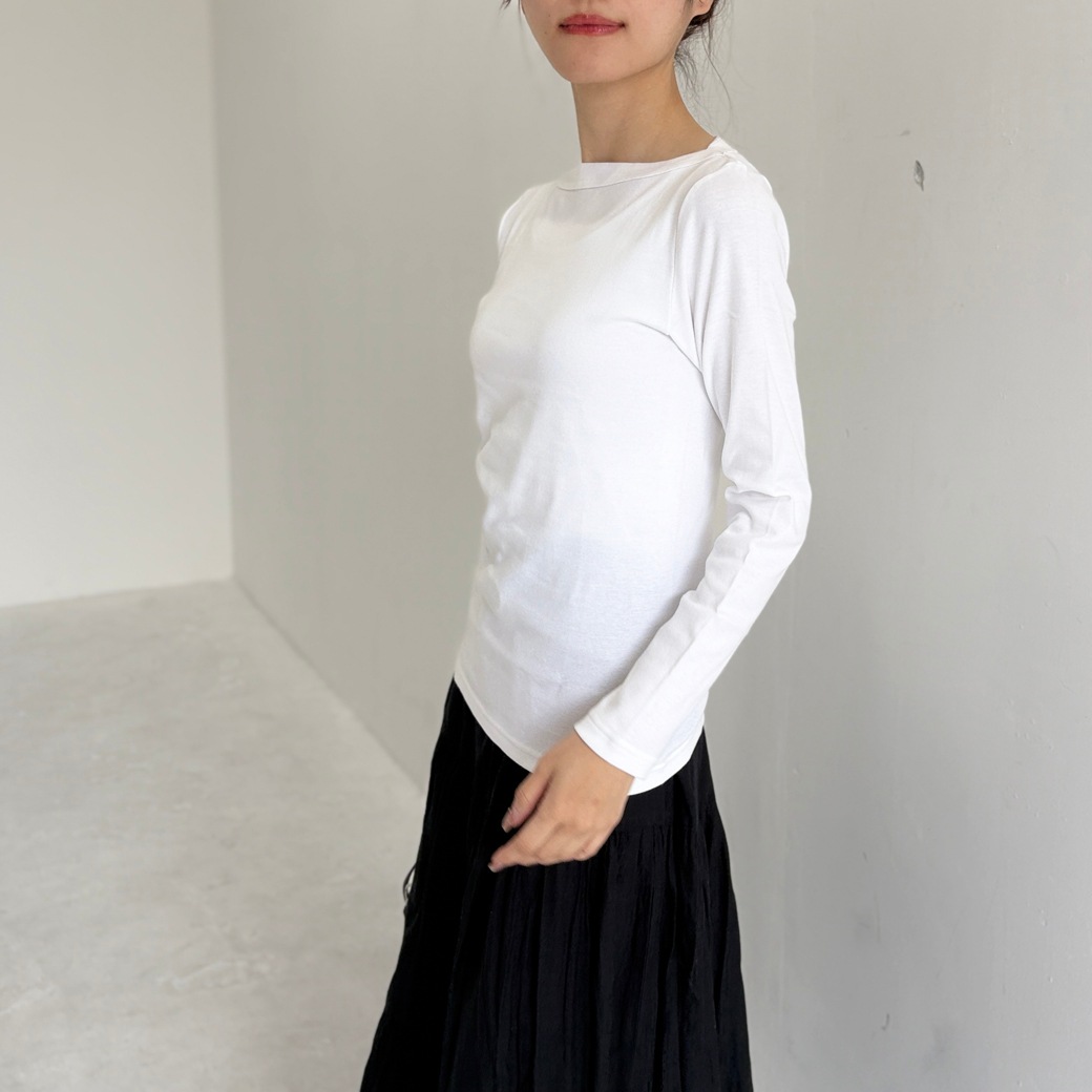 丸胴フライスボートネック長袖