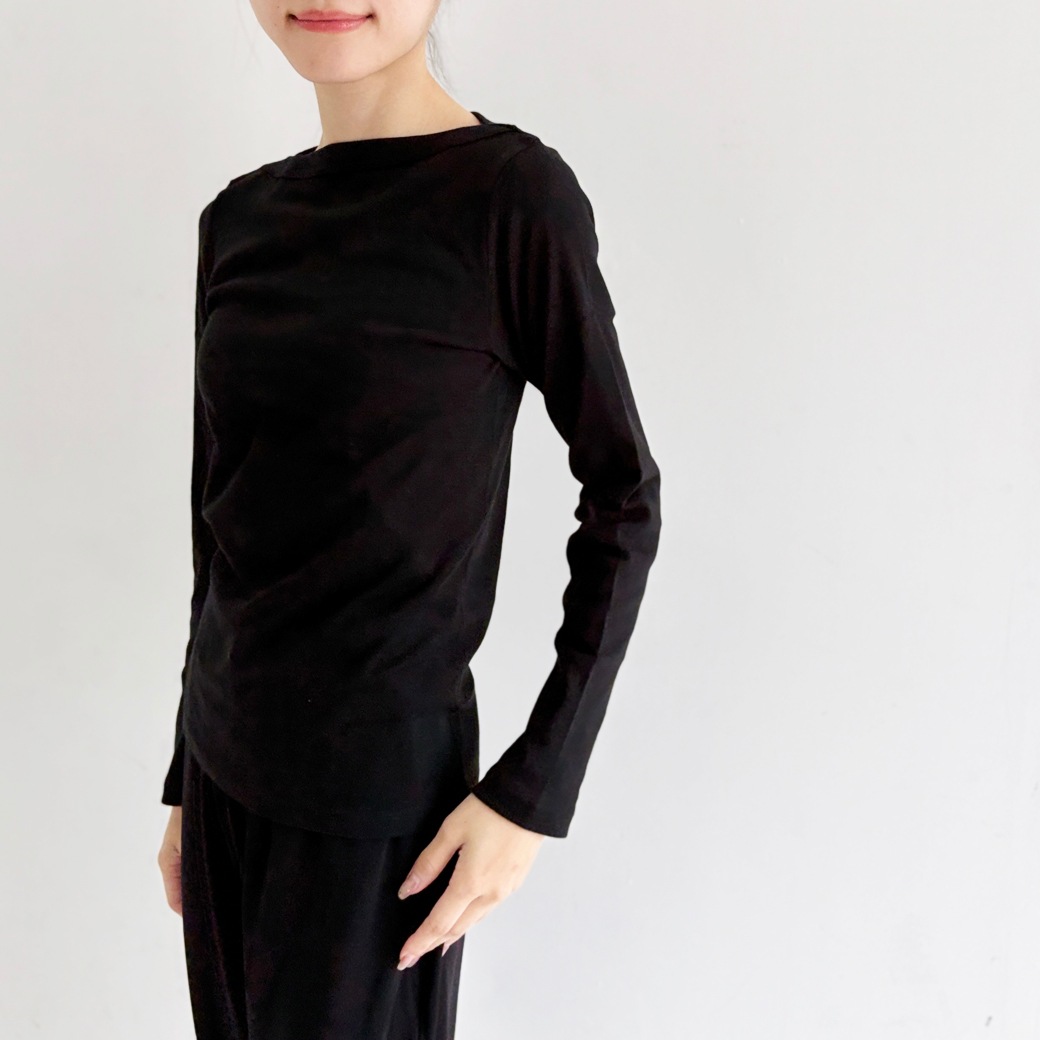 丸胴フライスボートネック長袖