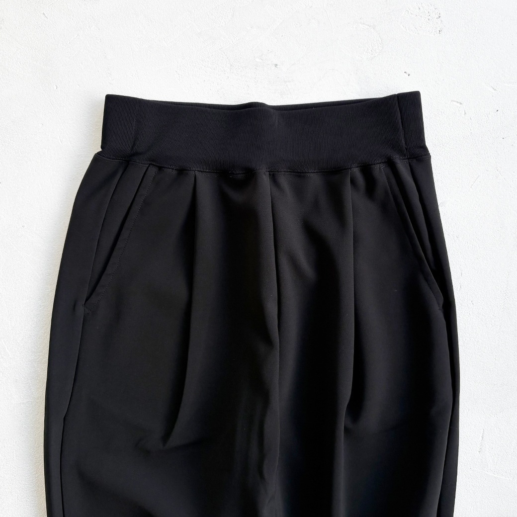 ダブルクロス＿ウエストゴムワンタックテイパードパンツ