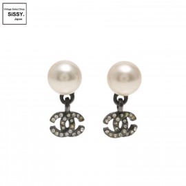 シャネル ■CHANEL■ ピアス ココマーク ラインストーン フェイクパール 白 シルバー クリア 04A|アクセサリー