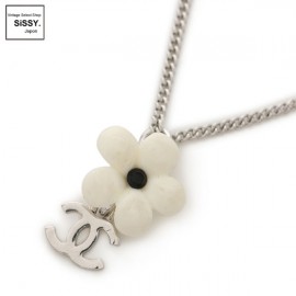 ■シャネル■ フラワー ココマーク ネックレス シルバー ホワイト 05A 【CHANEL】|アクセサリー