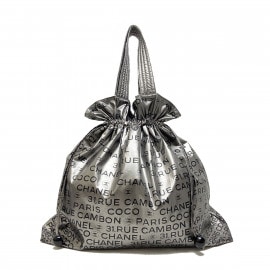CHANEL シャネル アンリミテッド 巾着トートバッグ ナイロン シルバー 12番台（2008年頃製造）