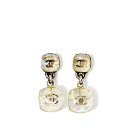 CHANEL シャネル ピアス ココマーク ホログラム ラメ レジン 06P