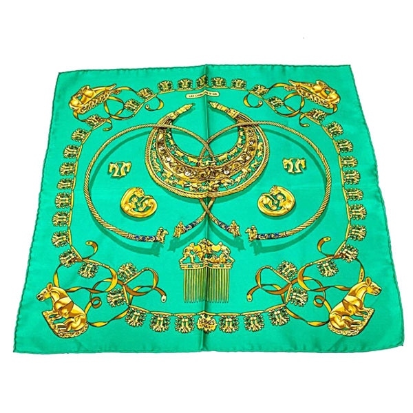 HERMES エルメス スカーフ カレ45 『LES CAVALIERS D'OR（黄金の騎士）』シルク グリーン