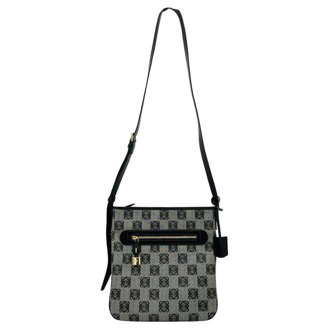 LOEWE ロエベ アナグラム ショルダーバッグ PVC レザー グレー ブラック ゴールド金具