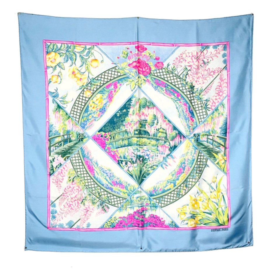 HERMES エルメス スカーフ カレ90 『GIVERNY（ジヴェルニー/庭）』シルク ライトブルー ピンク系マルチカラー