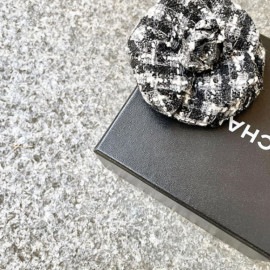 CHANEL シャネル コサージュ カメリア フラワー ツイード ブラック グレー ホワイト