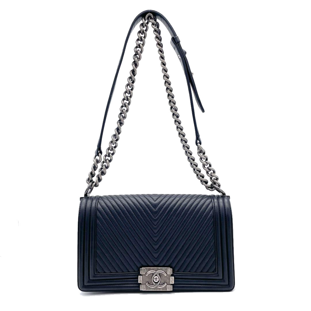 CHANEL シャネル ボーイシャネル チェーンショルダーバッグ Vステッチ ブラック  シルバー 19番台
