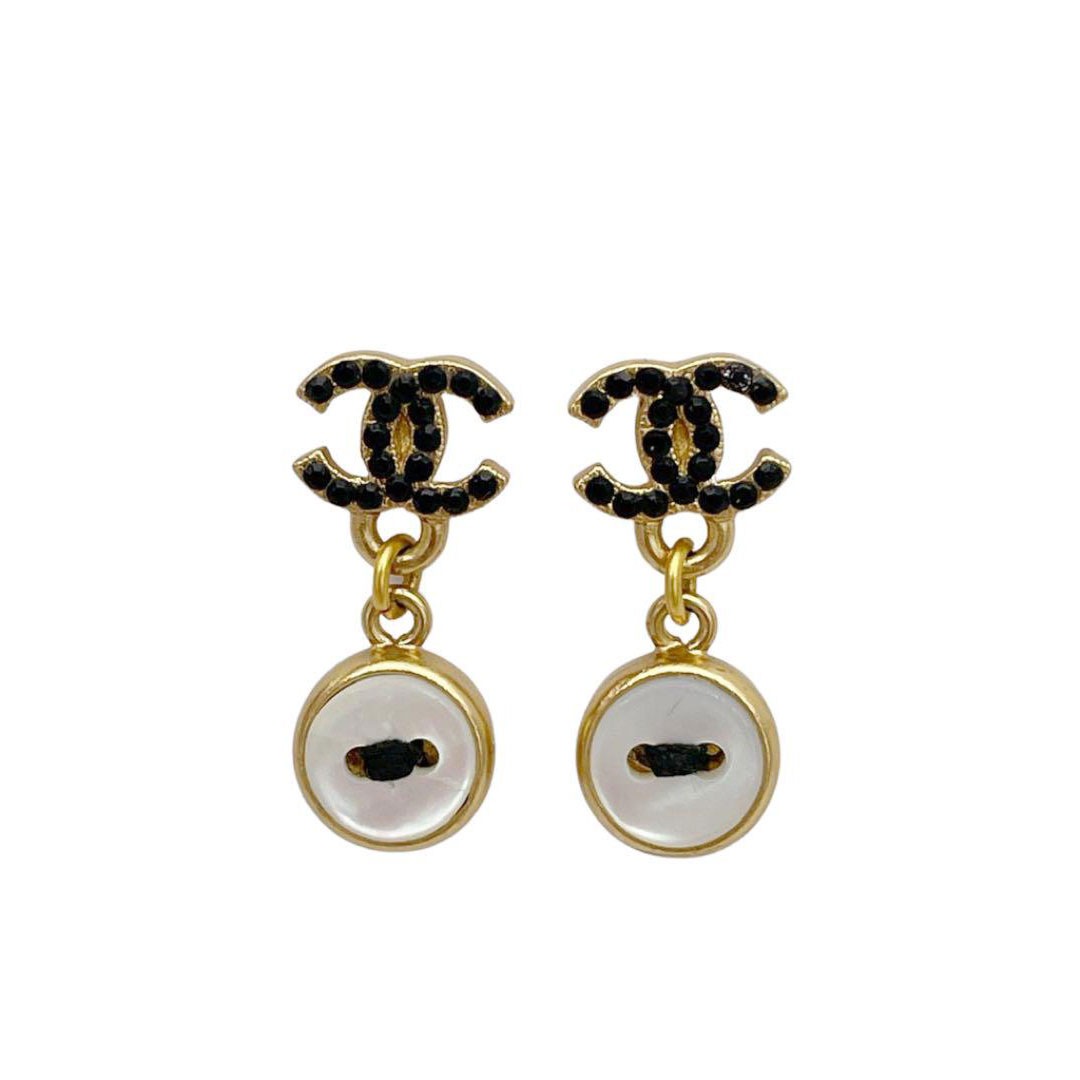 CHANEL シャネル ピアス ココマーク ボタンモチーフ ゴールド 02A