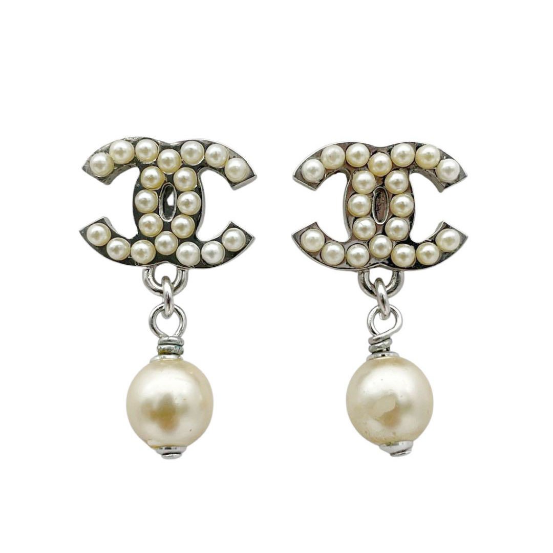 CHANEL シャネル スイングピアス ココマーク フェイクパール シルバー 06V
