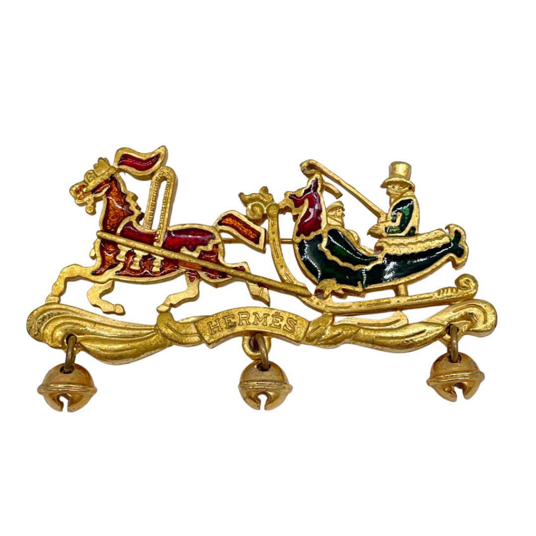 HERMES エルメス ブローチ トナカイ 馬車 ソリ クリスマス ゴールド レッド グリーン ヴィンテージ