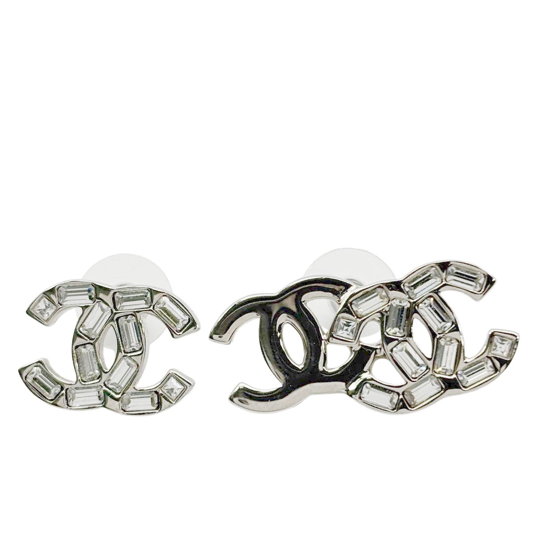 CHANEL シャネル アシンメトリーピアス ココマーク ラインストーン B22P シルバー