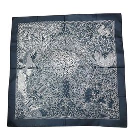 HERMES エルメス スカーフ カレ90 『AXIS MUNDI(世界の中心軸)』 シルク ネイビー/ホワイト