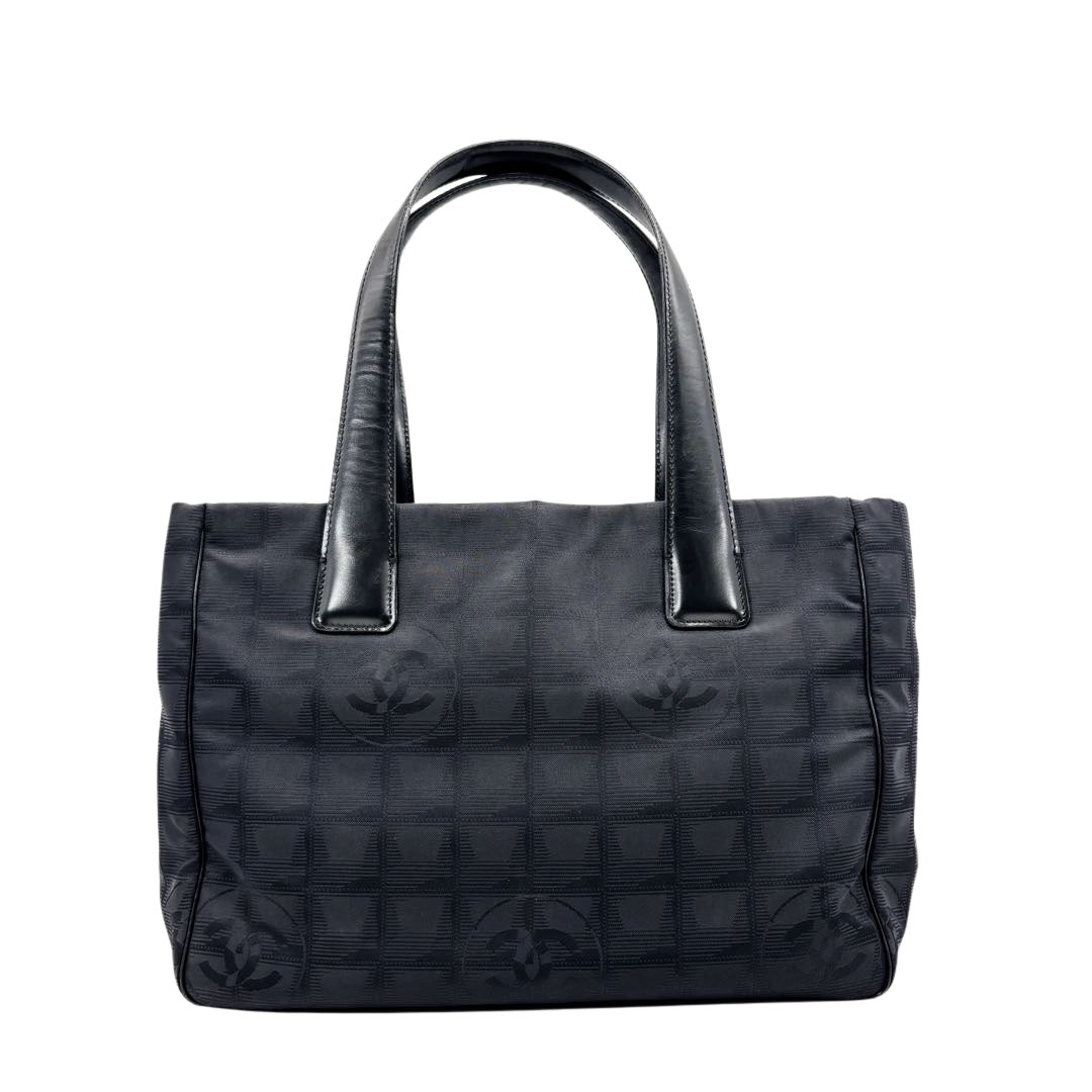 □シャネル□ Vステッチ Wフラップ Wチェーンショルダーバッグ