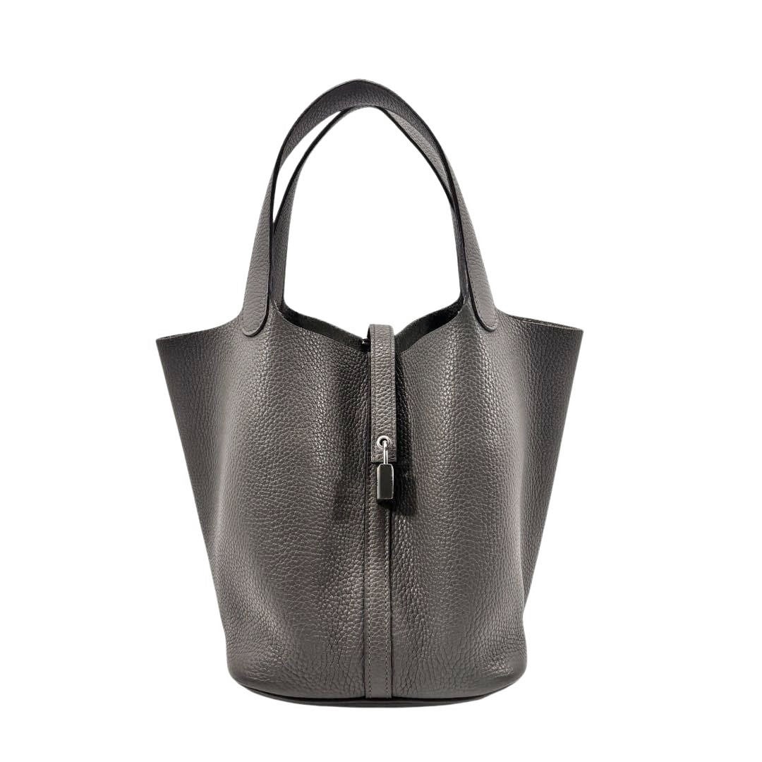 HERMES エルメス スカーフ カレ45 プチカレ 『Saut Galop Canter Rack
