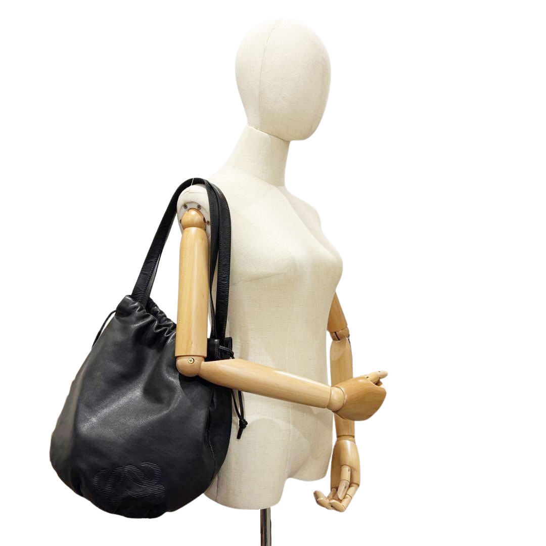 希少✨ロエベ アナグラム ショルダーバッグ 巾着 ナッパレザー ブラック ✨希少 美品✨ロエベ ショルダーバッグ 巾着 アナグラム ナッパ