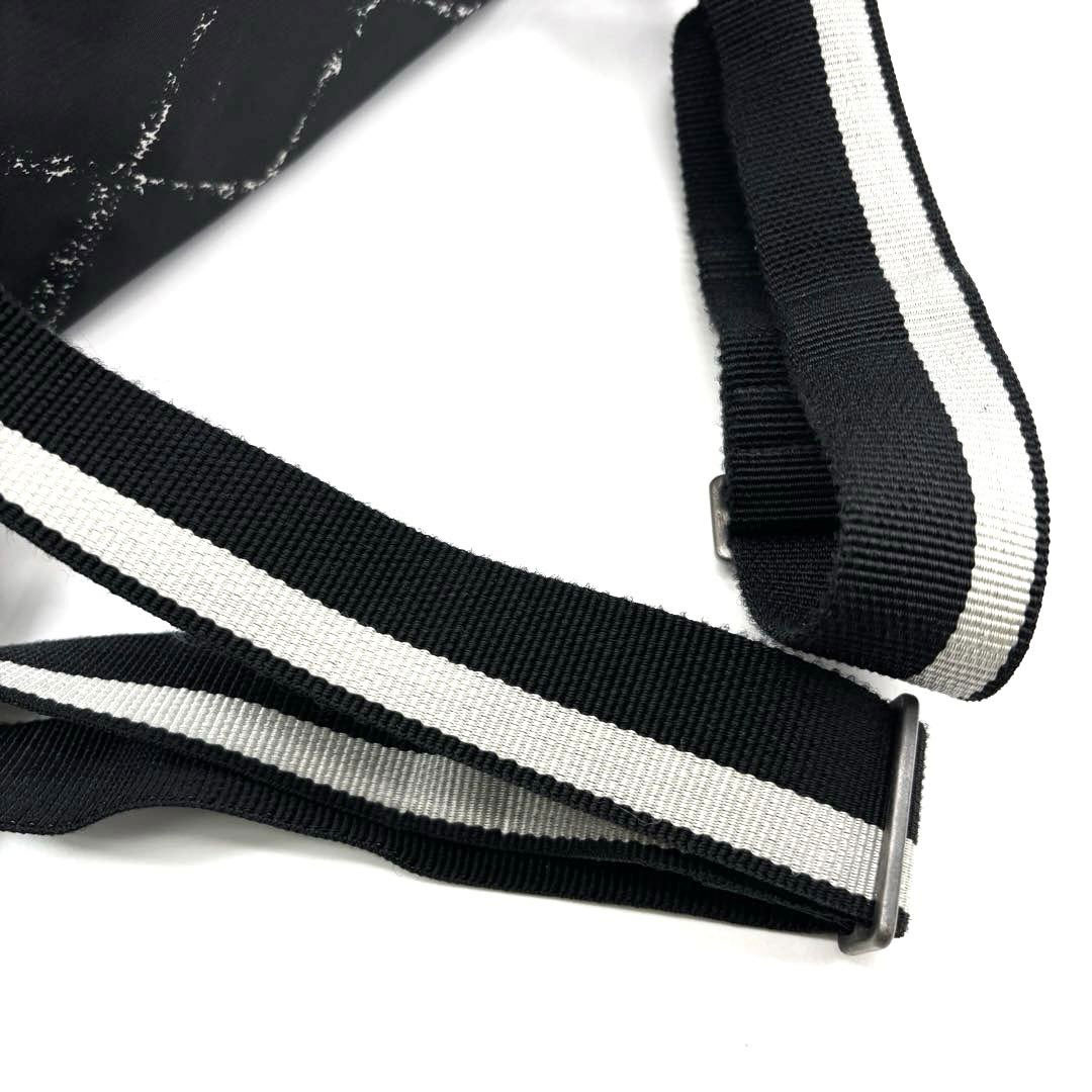 CHANEL シャネル リュックサック バックパック 旧トラベルライン ナイロン ブラック 5番台