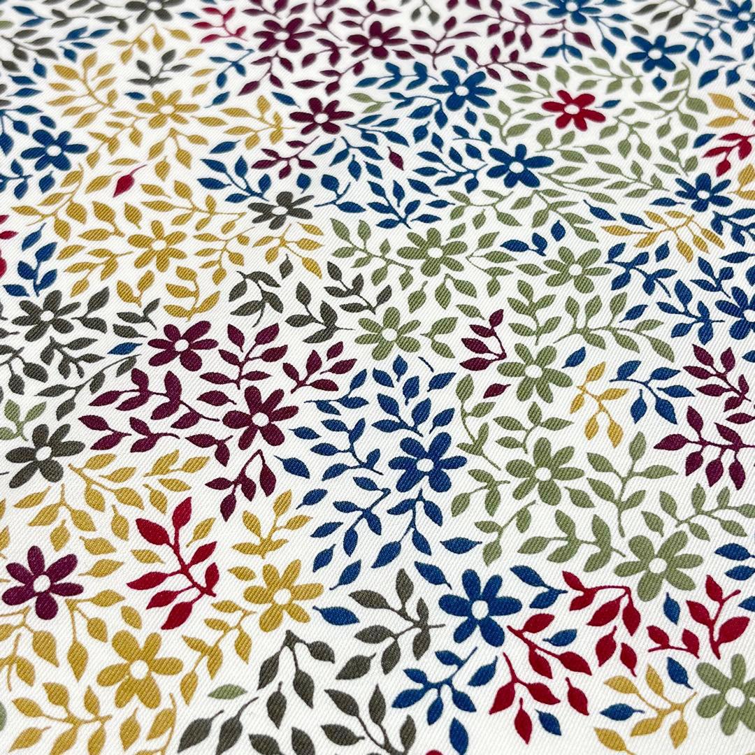 HERMES エルメス スカーフ カレ65 『Jardin de Calypso(カリプソの庭園)』 コットン/シルク ホワイト/マルチカラー