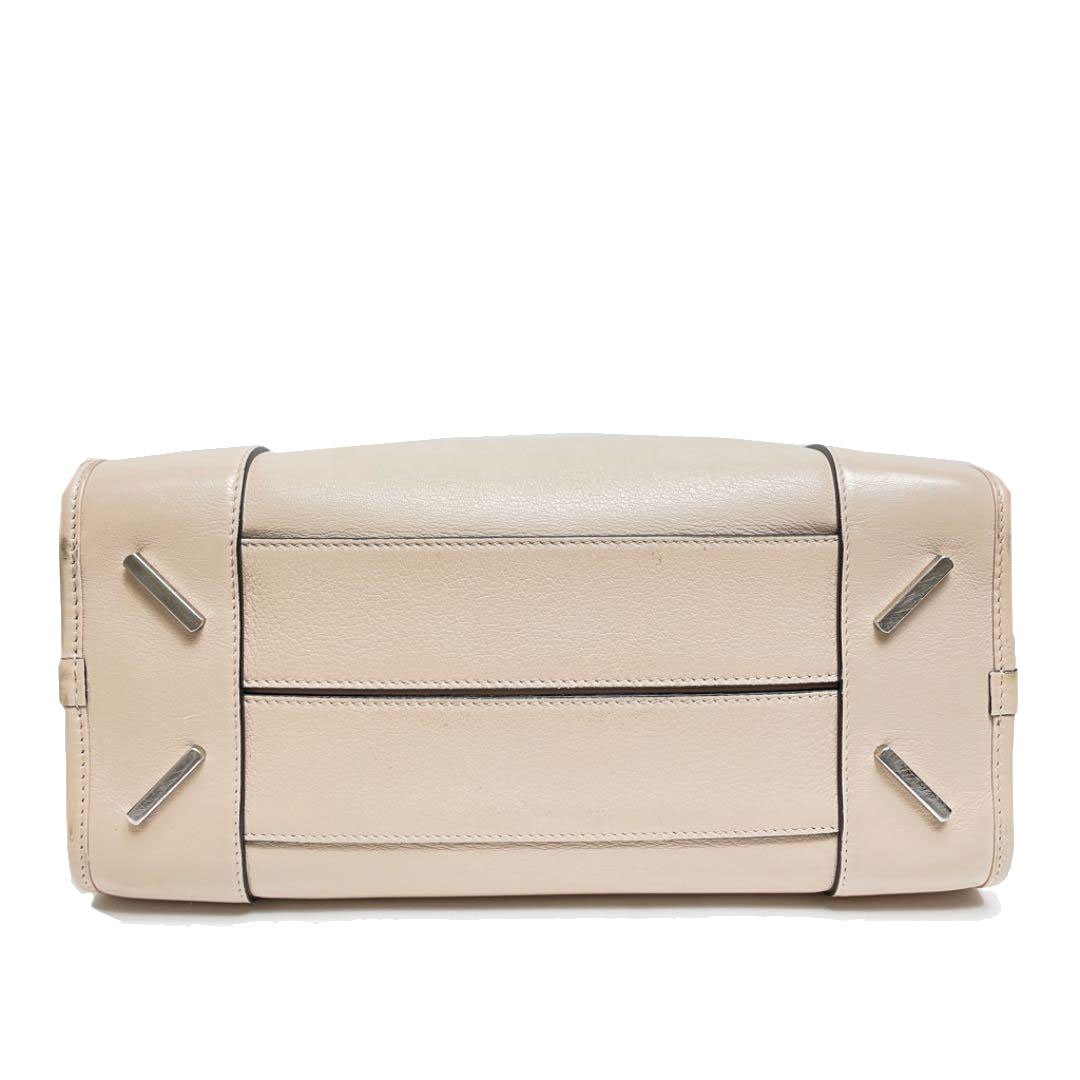 LOEWE ロエベ バッグ アマソナ28 ベージュ レザー ﾊﾞｯｸﾞ ショルダーバッグ
 レザー ベージュ レディース【中古】460 kanteikyoku-store_24-2311