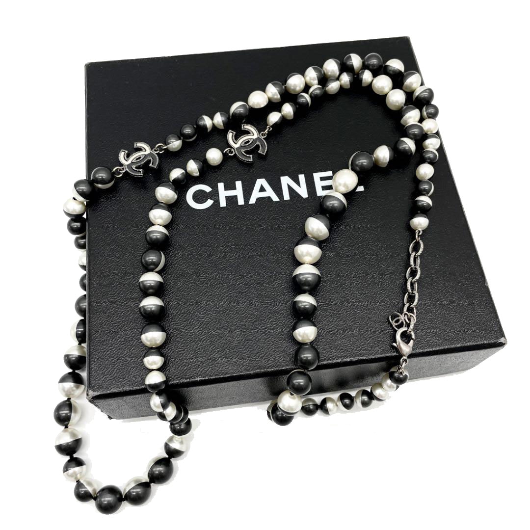 CHANEL シャネル ロングネックレス フェイクパール ココマーク バイカラー ブラック ホワイト A16B