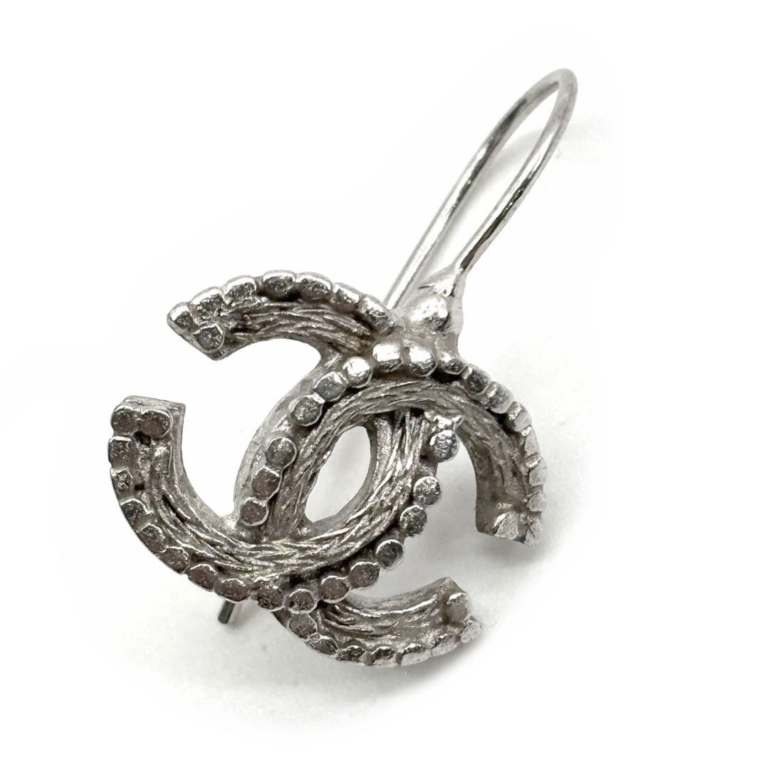 良品 シャネル フックピアス ココマーク シルバー 96A アクセサリー 片耳 CHANEL シャネル フックピアス ココマーク シルバー 00A