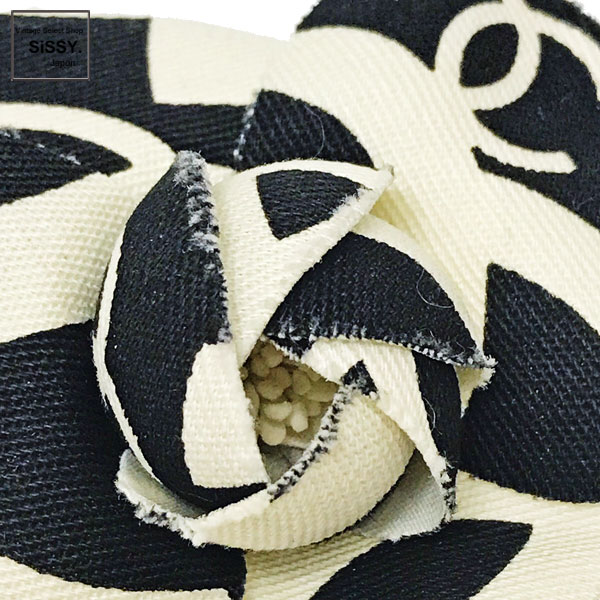 ■シャネル■ カメリア ココマーク コサージュ ブローチ アクセサリー ブラック/ホワイト 【CHANEL】