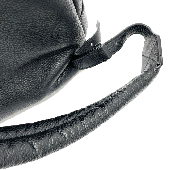 LOUISVUITTON ルイヴィトン アルマンド バックパック リュックサック トリヨンレザー ブラック M42687