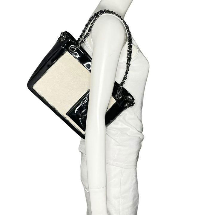 CHANEL シャネル チェーントートバッグ エナメル ハラコ  
