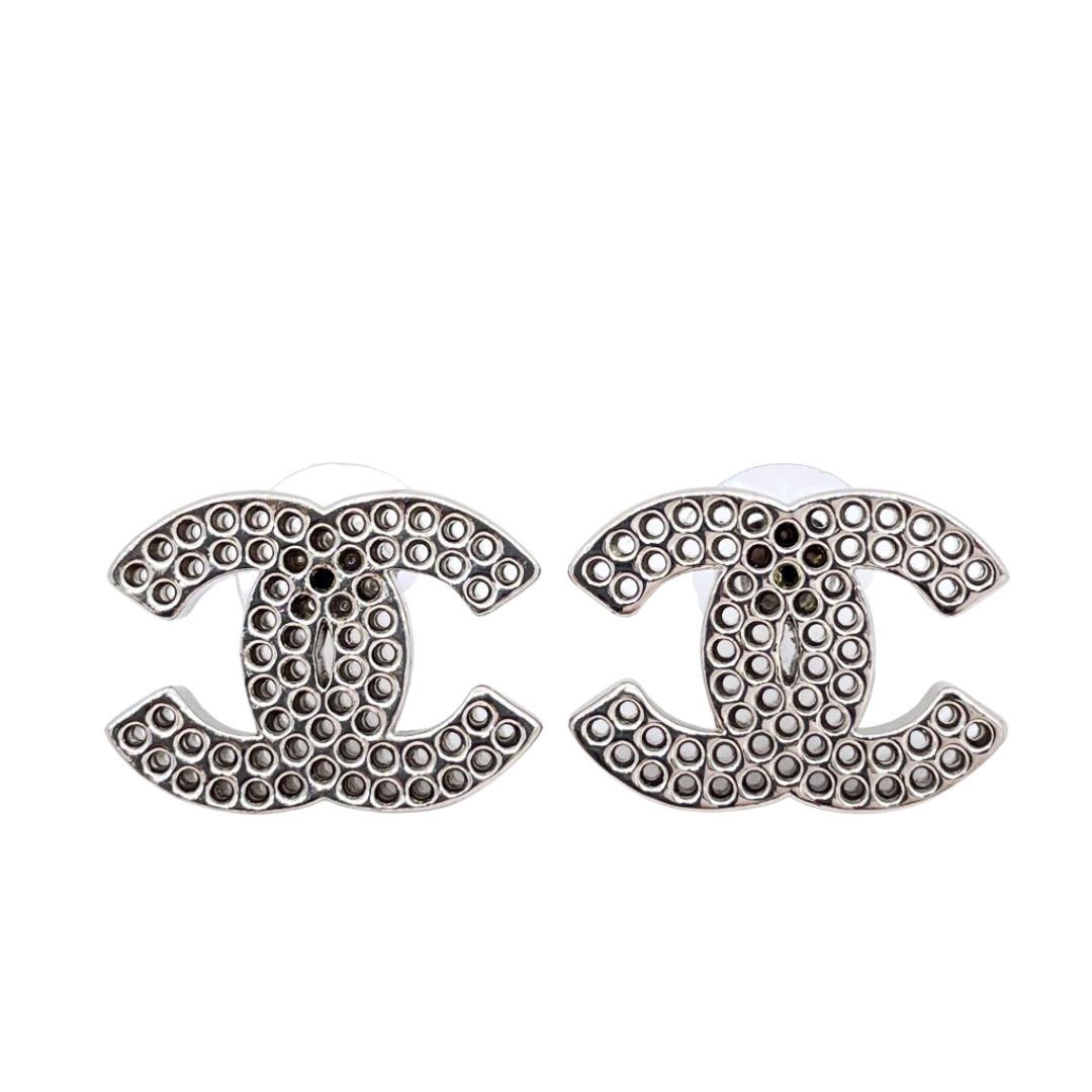 CHANEL シャネル ピアス ココマーク パンチング シルバー 03P 