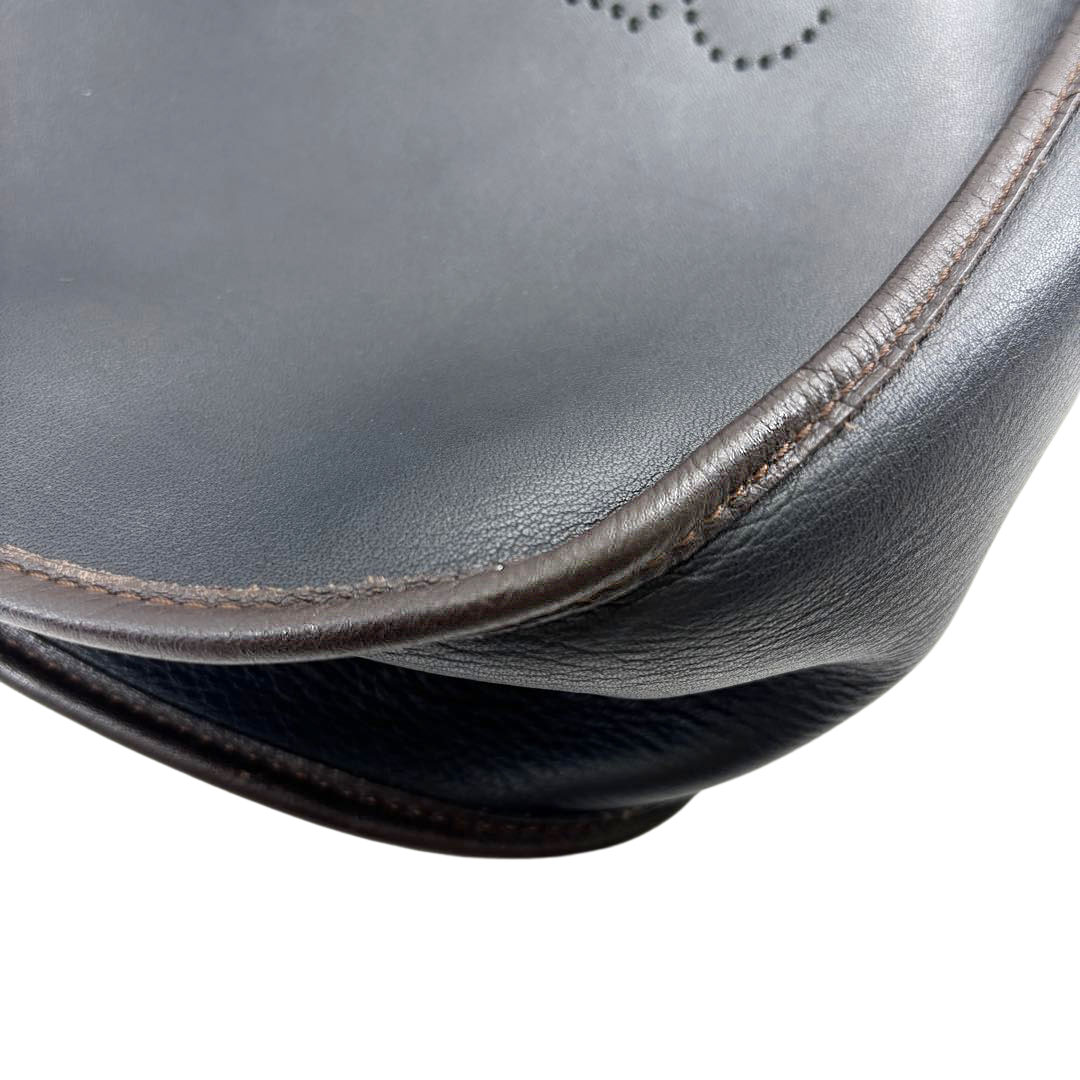 LOEWE ロエベ 斜め掛け ショルダーバッグ アナグラム パンチングロゴ レザー ブラック/ブラウン