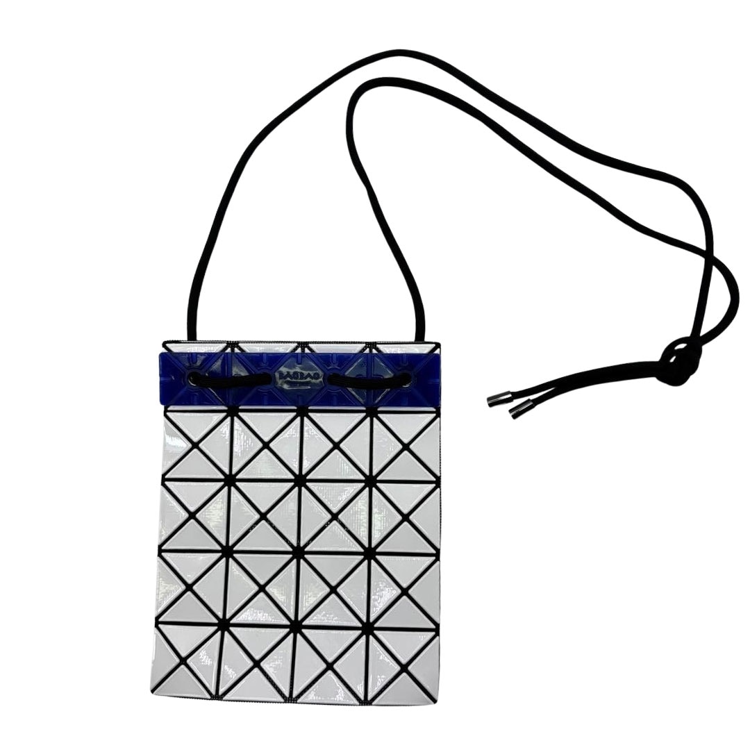 ISSEY MIYAKE BAOBAO イッセイミヤケ バオバオ プリズム ショルダーポシェット 限定品 ホワイト BB91-AG921