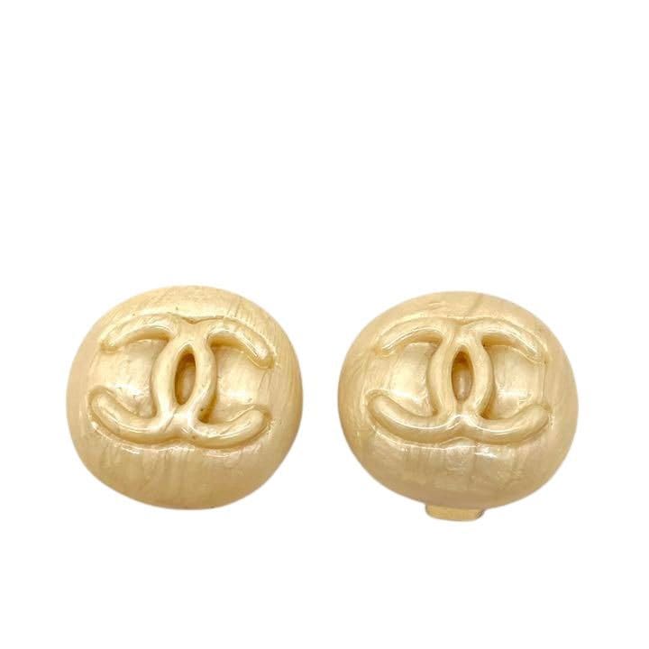 CHANEL シャネル イヤリング ラウンド ココマーク マーブルホワイト 96C