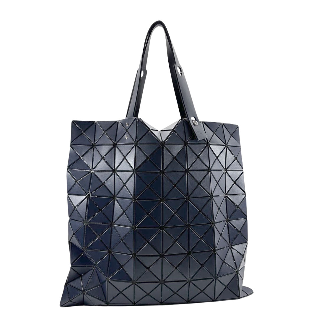 ISSEY MIYAKE BAOBAO イッセイミヤケ バオバオ ルーセントマット トートバッグ 8×8 ネイビー系 BB93-AG672