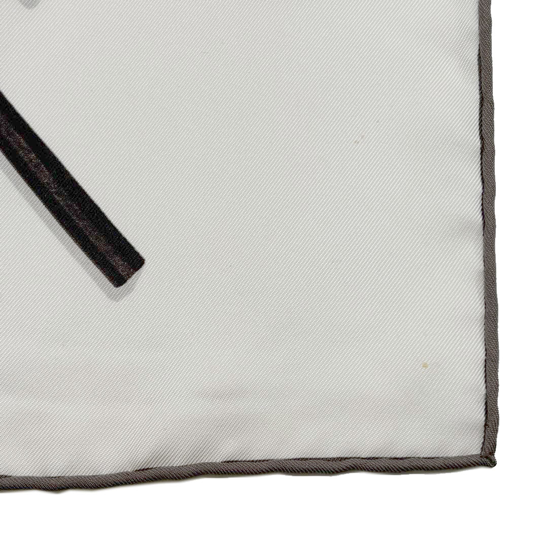 HERMES エルメス スカーフ カレ90 『A VOS CRAYONS(さあ色鉛筆を出して！)』 シルク アイボリー系