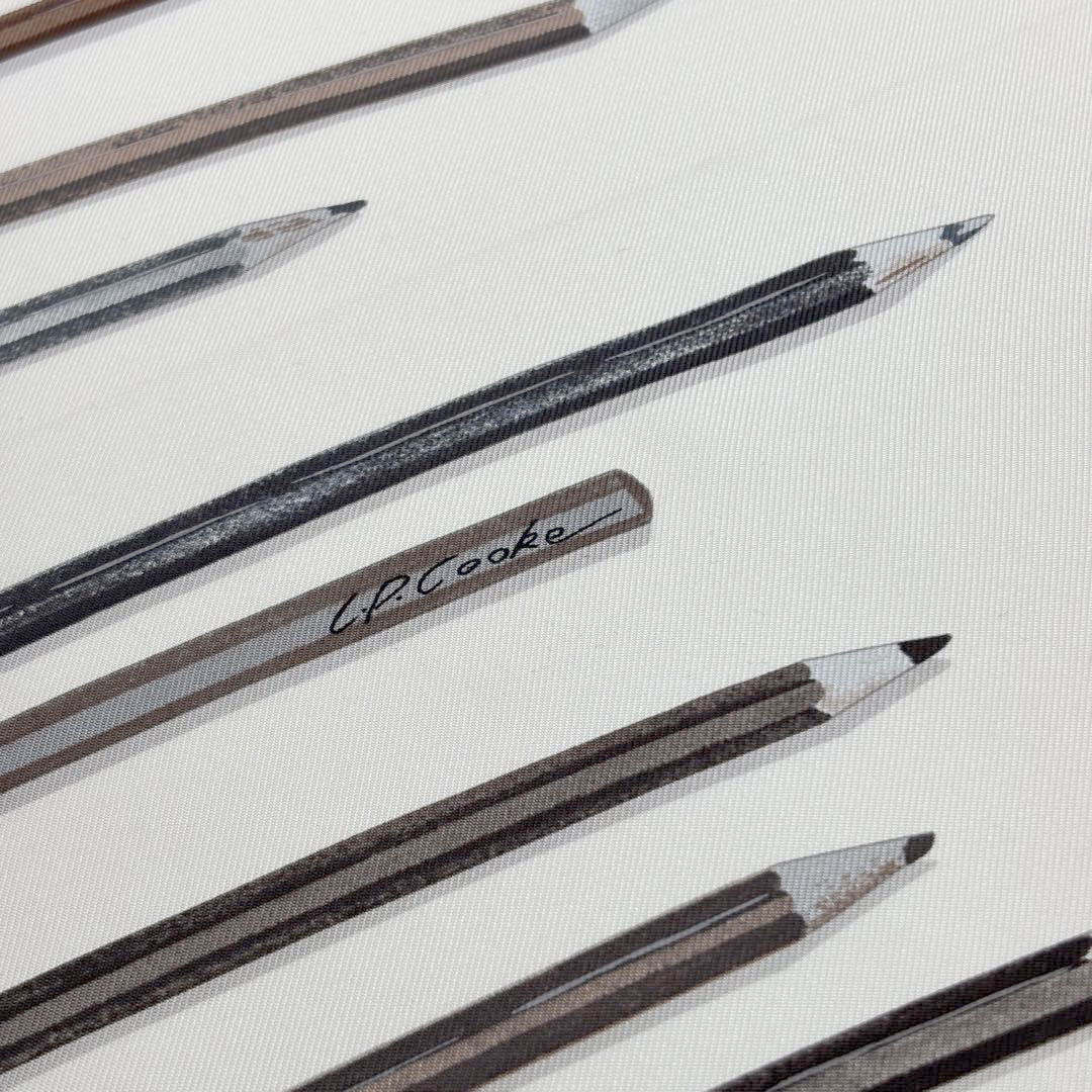 HERMES エルメス スカーフ カレ90 『A VOS CRAYONS(さあ色鉛筆を出して！)』 シルク アイボリー系