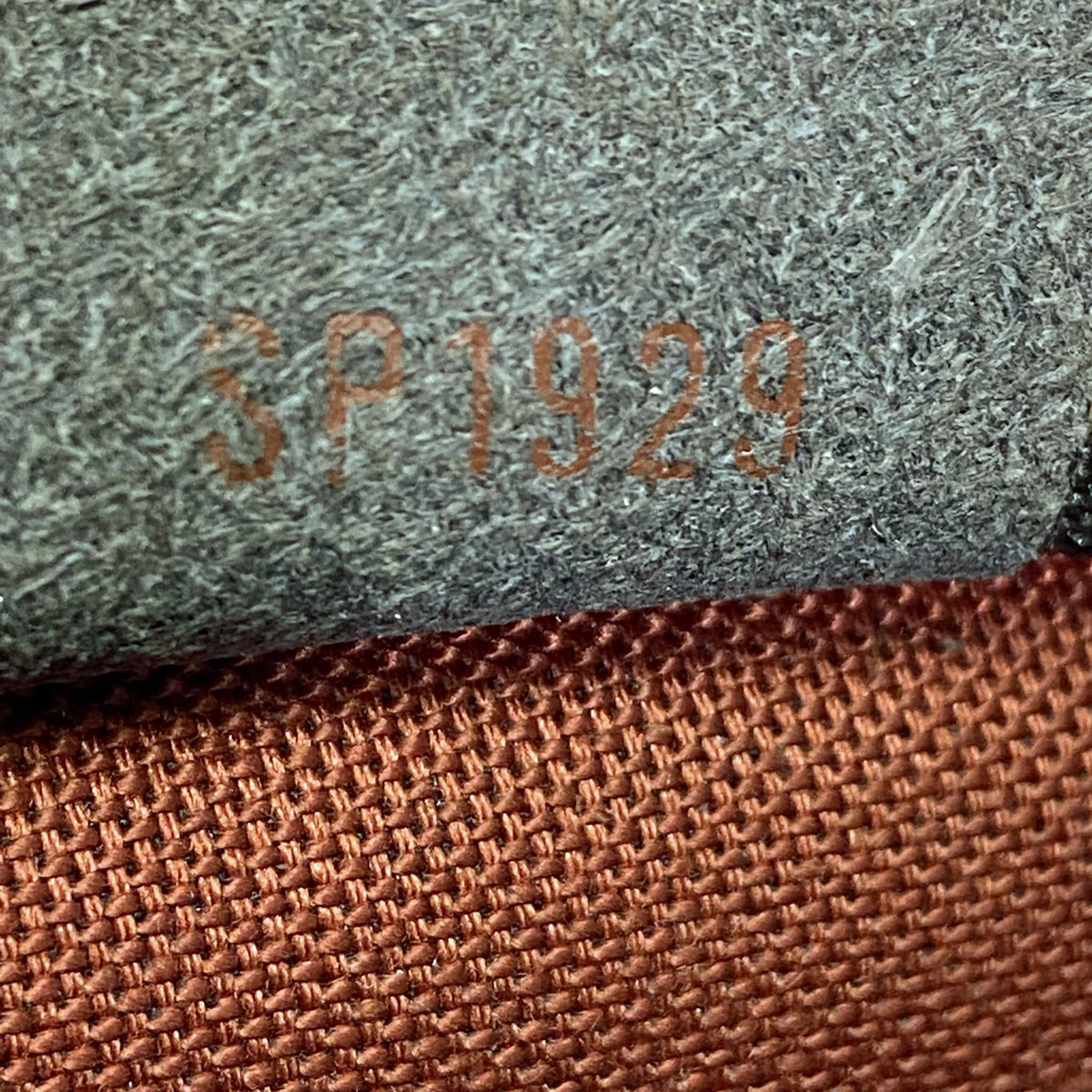 ■ルイヴィトン■ ポーチ トゥルース・メイクアップ ダミエ エベヌ（ブラウン系） N51982 【LOUIS VUITTON】