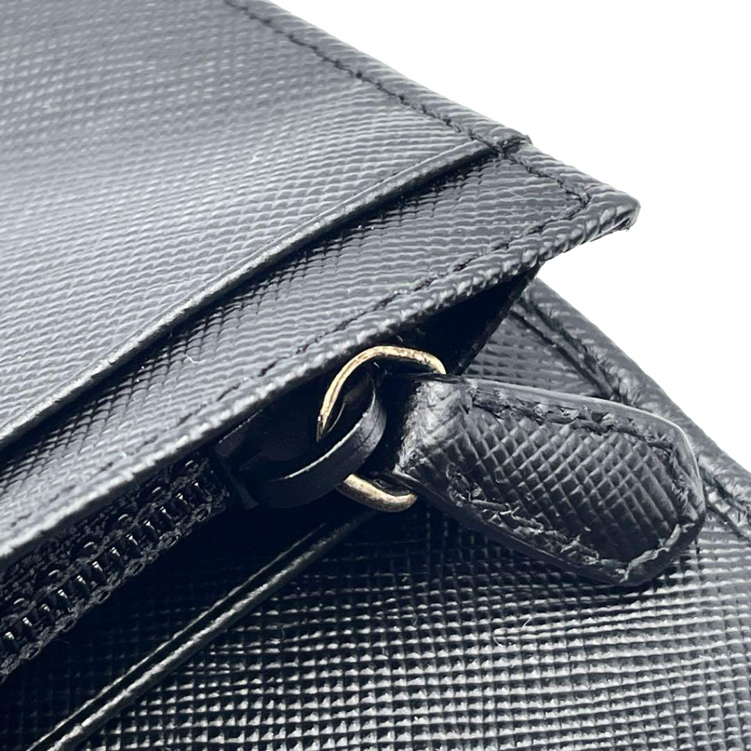 PRADA プラダ 二つ折り長財布 サフィアーノレザー ブラック 2M0836