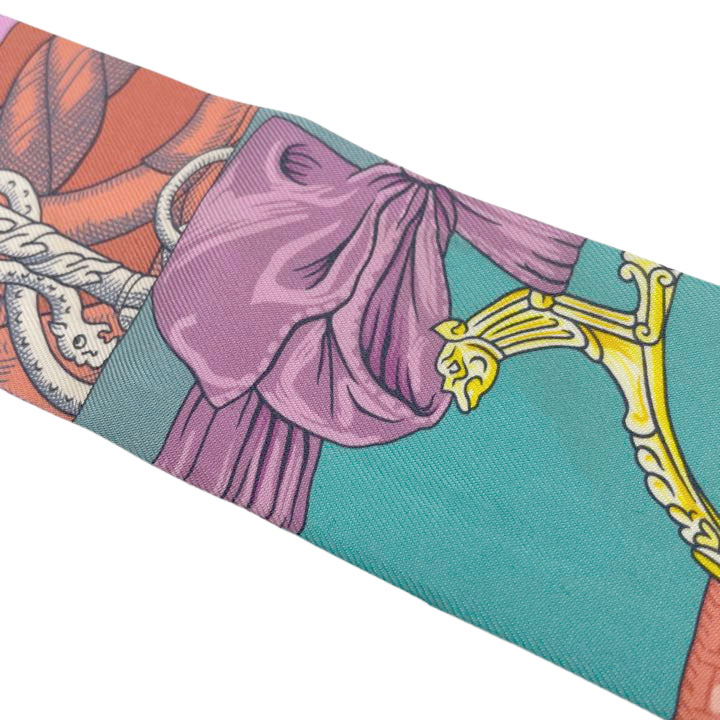 HERMES エルメス スカーフ ツイリー 『Cavalleria d Etriers(騎兵の鐙)』 シルク グリーン系マルチカラー 2016AW