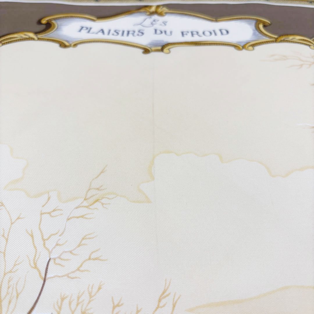HERMES エルメス スカーフ カレ90 『LES PLAISIRS DU FROID(氷上の喜び)』 シルク ベージュ系