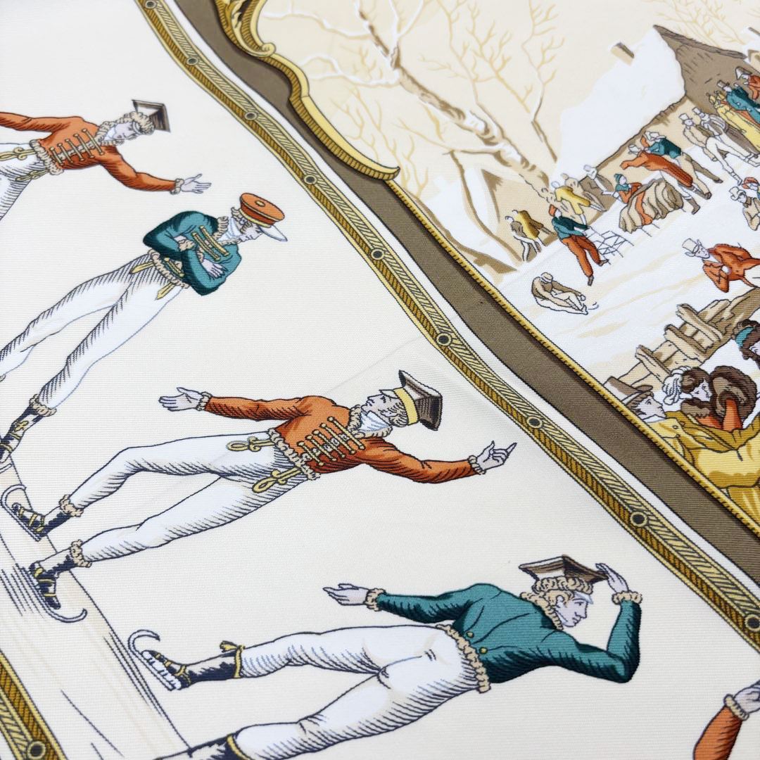 HERMES エルメス スカーフ カレ90 『LES PLAISIRS DU FROID(氷上の喜び)』 シルク ベージュ系