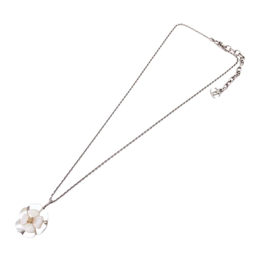 ピアス(両耳用) 1009 未使用 CHANEL カメリア パール ピアス ブローチ