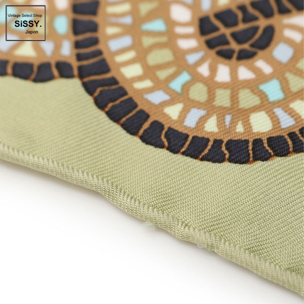 ■エルメス■ カレ90 「SOUS LE CEDRE」 スカーフ シルク 黄緑 ブラウン ブラック 【HERMES】