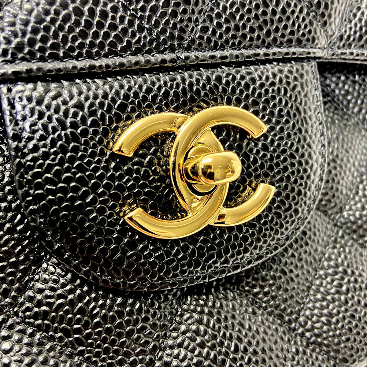 ■シャネル■ マトラッセ チェーンショルダーバッグ キャビアスキン 30cm ブラック 23番台  【CHANEL】