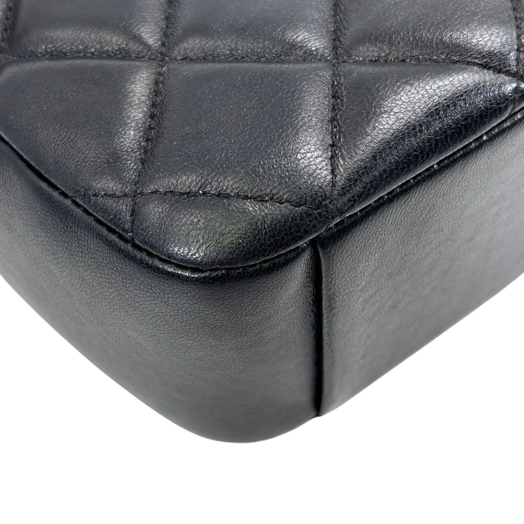 CHANEL シャネル チェーンショルダーバッグ 21cm ダイヤモンドCC