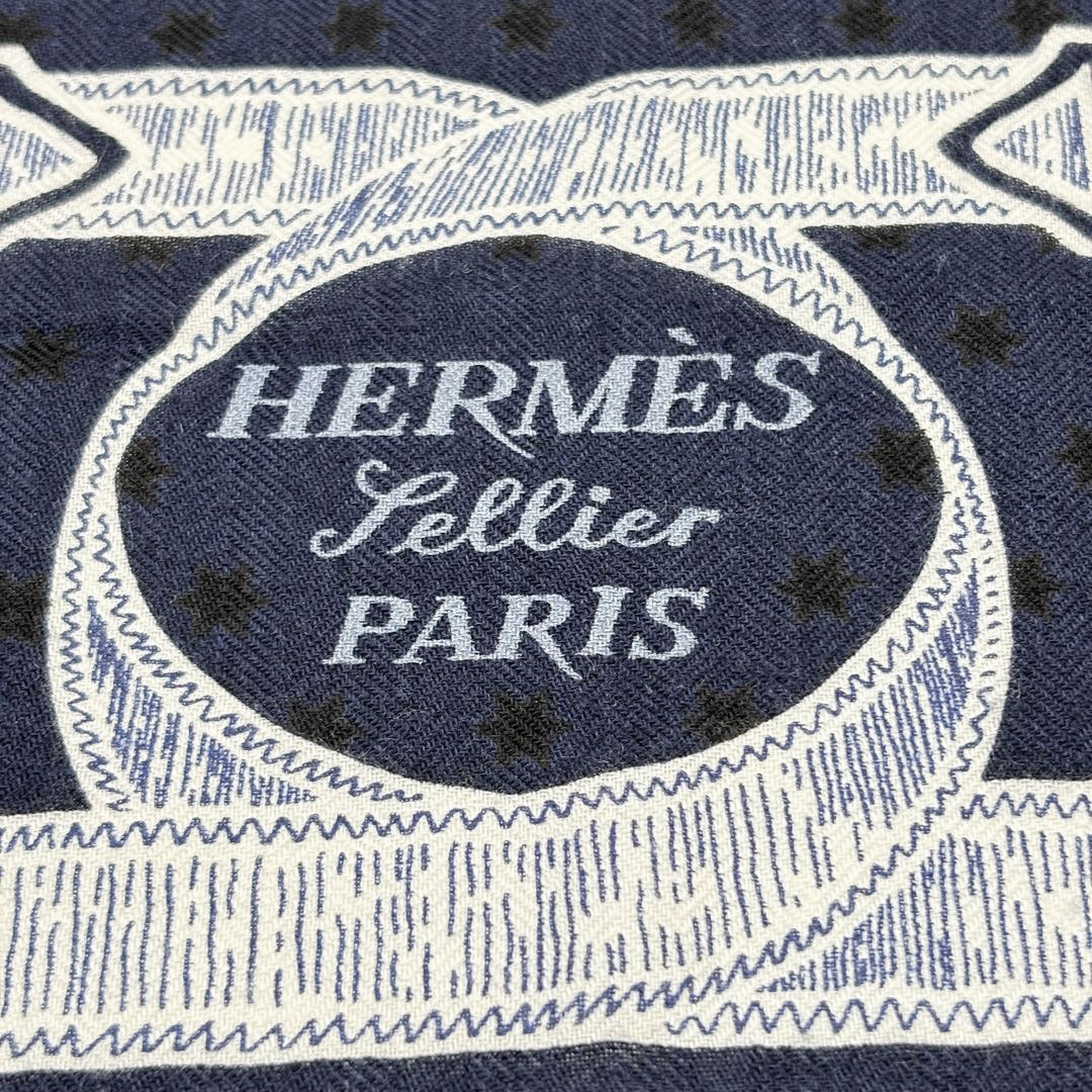 HERMES エルメス ショール カレジェアン140 『Eperon d'Or Bandana(エプロン・ドール・バンダナ)』 カシシル マリン/ホワイト/ブラック