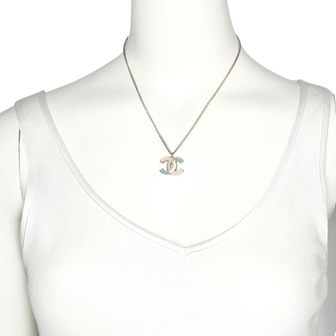 CHANEL シャネル ネックレス ココマーク シルバー パステル系