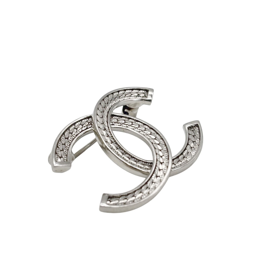 CHANEL シャネル ブローチ ココマーク チェーンモチーフ A24B シルバー