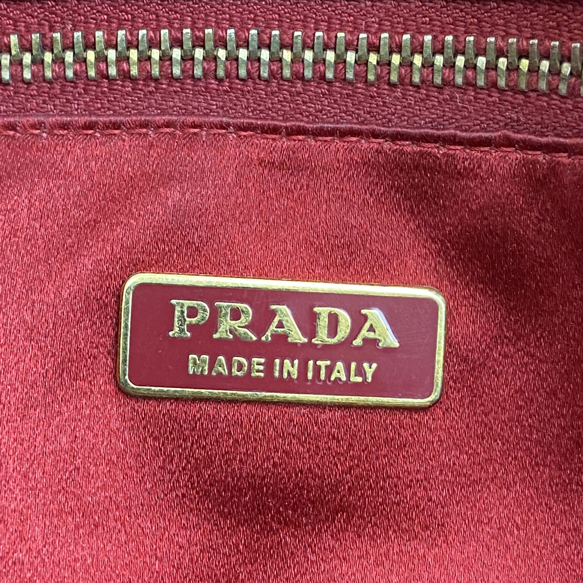 PRADA プラダ ショルダーバッグ サフィアーノレザー レッド